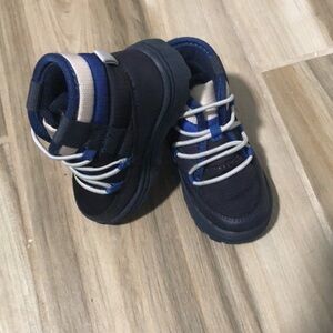 Carter’s Blue Fallon Boots SIZE 6 M